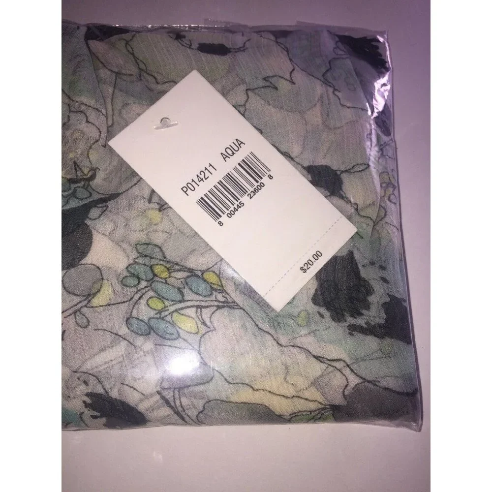 Cejon Poppy Love Wrap in Aqua, Retail $20.00